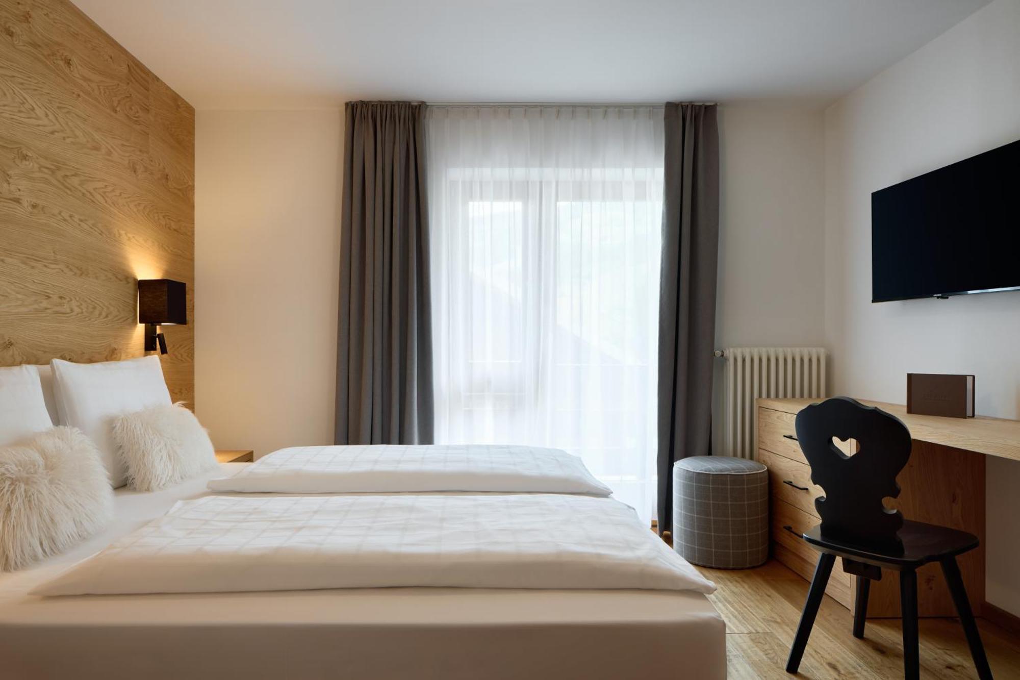 Hotel Des Alpes La Villa  Bagian luar foto