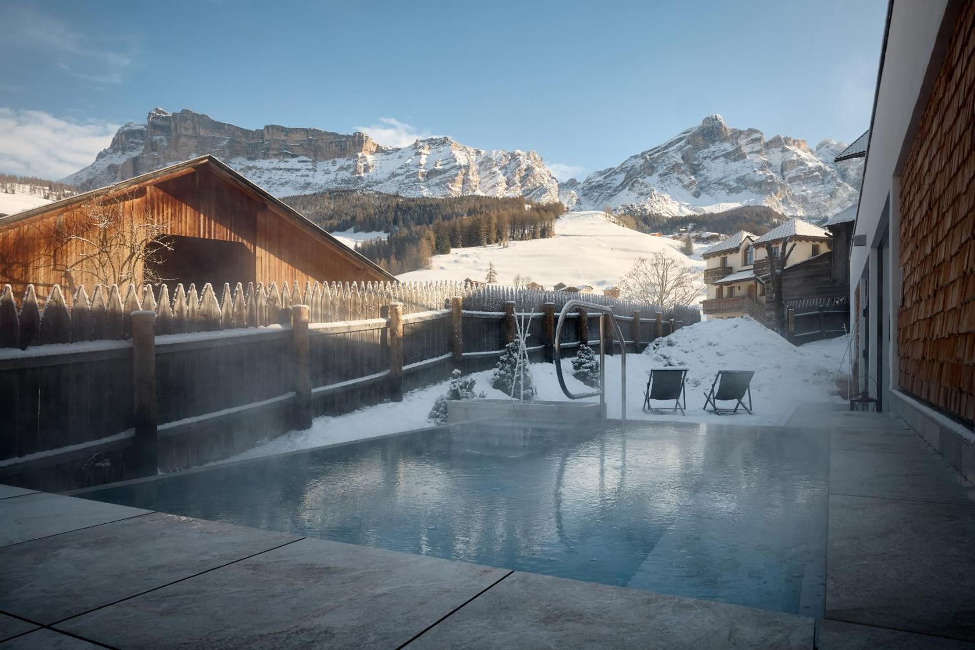 Hotel Des Alpes La Villa  Bagian luar foto