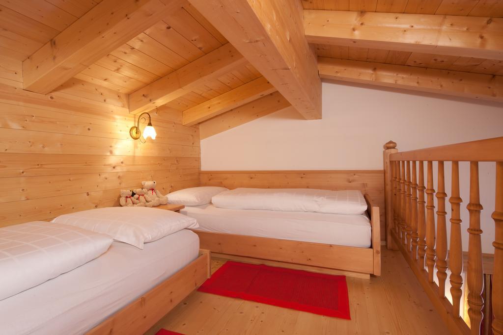 Hotel Des Alpes La Villa  Bagian luar foto