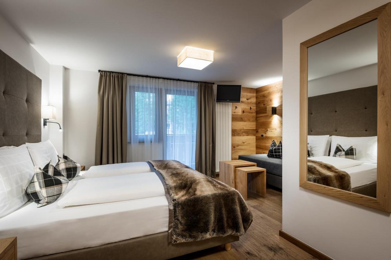 Hotel Des Alpes La Villa  Bagian luar foto