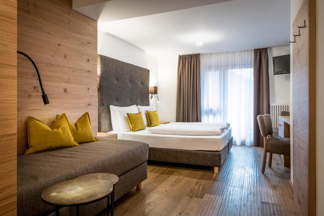 Hotel Des Alpes La Villa  Bagian luar foto